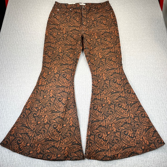 Shyanne High Rise Flare Bell Bottom Paisley Pants Women 34x34 new with tag - Picture 1 of 15